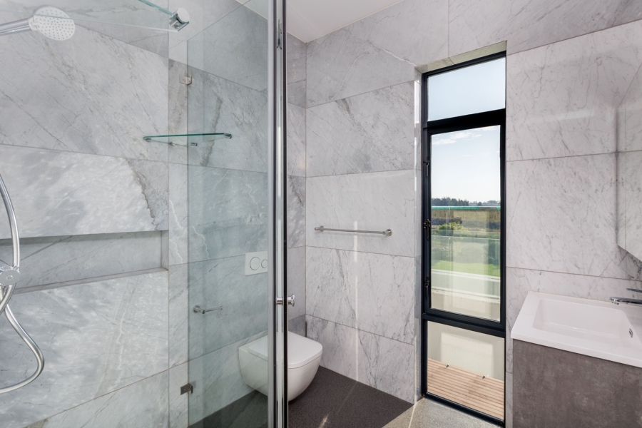 5 Bedroom Property for Sale in Val De Vie Estate Western Cape